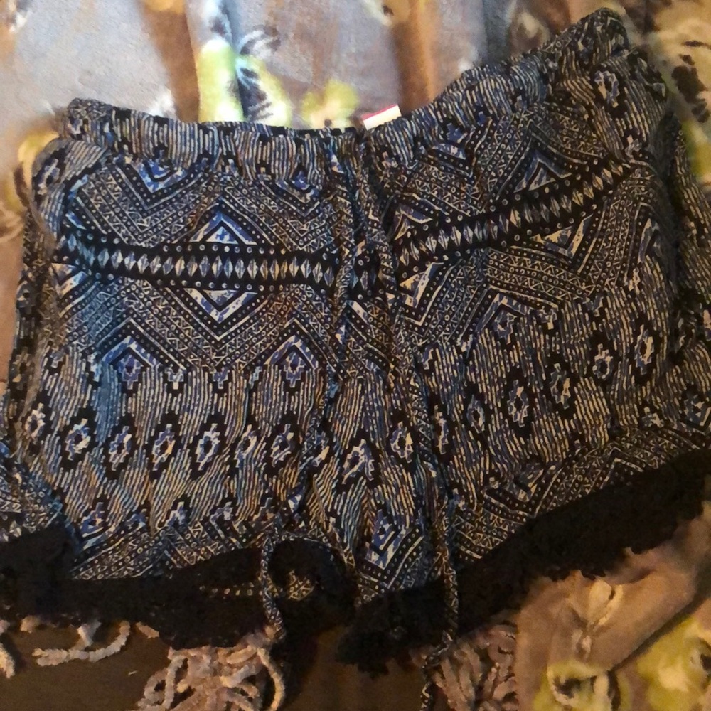 Shorts. Size S (3-5)